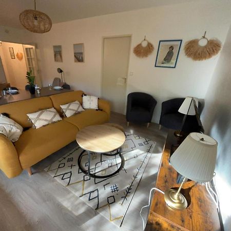 Appartement En Centre Ville Avec Cour Face Au Parc Pasteur Orléans Dış mekan fotoğraf