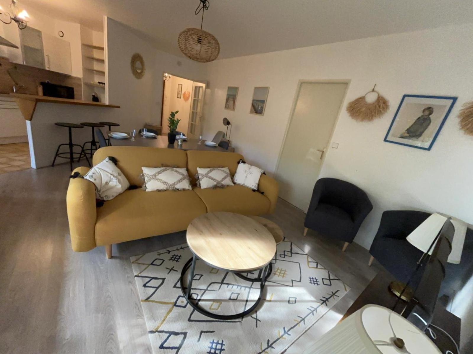 Appartement En Centre Ville Avec Cour Face Au Parc Pasteur Orléans Dış mekan fotoğraf